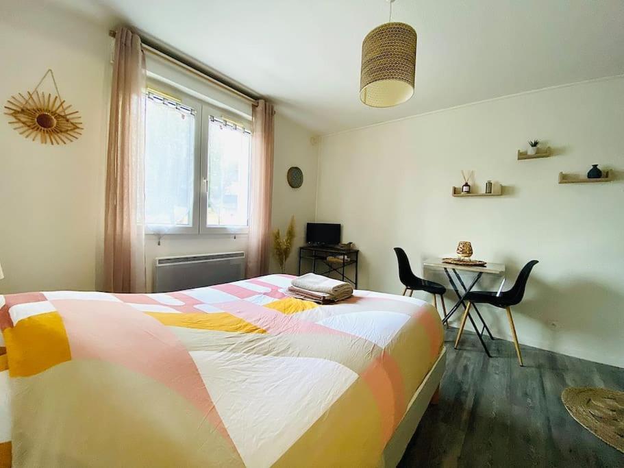 Apartament Au Calme Confort & Proche Centre Le Mans Zewnętrze zdjęcie