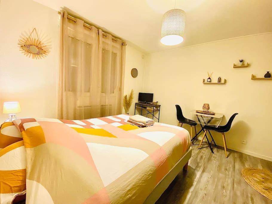 Apartament Au Calme Confort & Proche Centre Le Mans Zewnętrze zdjęcie